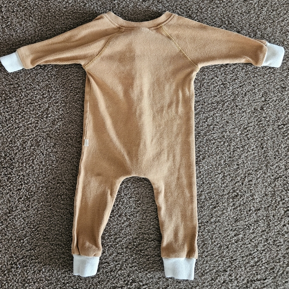 Soft Tan Kids Bodysuit with White Accents - Picture 2 of 4